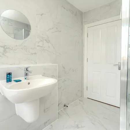 Apartment Elegant Clifton Village Bristol
