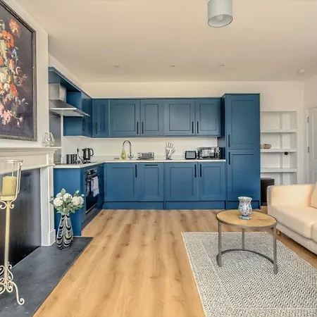 Apartment Elegant Clifton Village Bristol